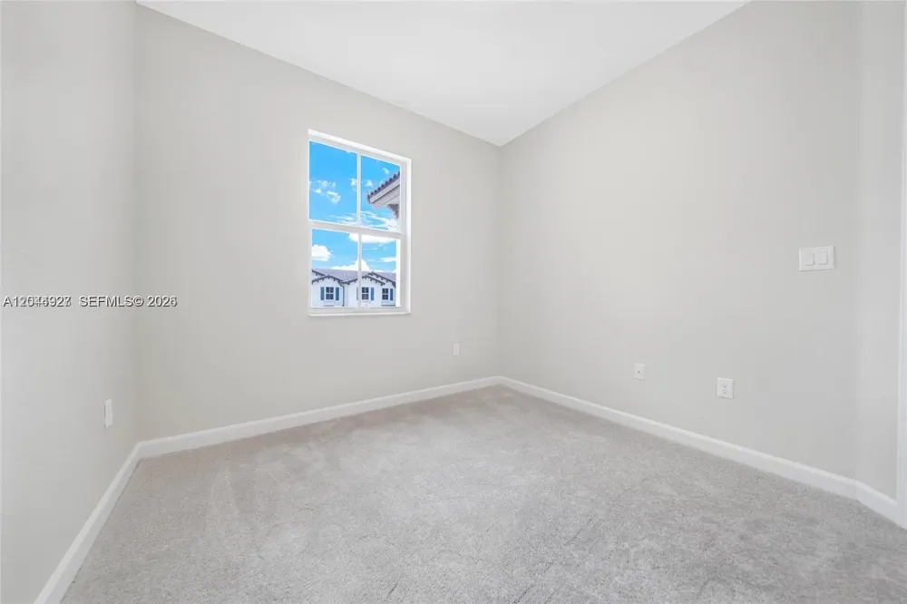 12942 NW 23rd Pl Miami, FL 33167