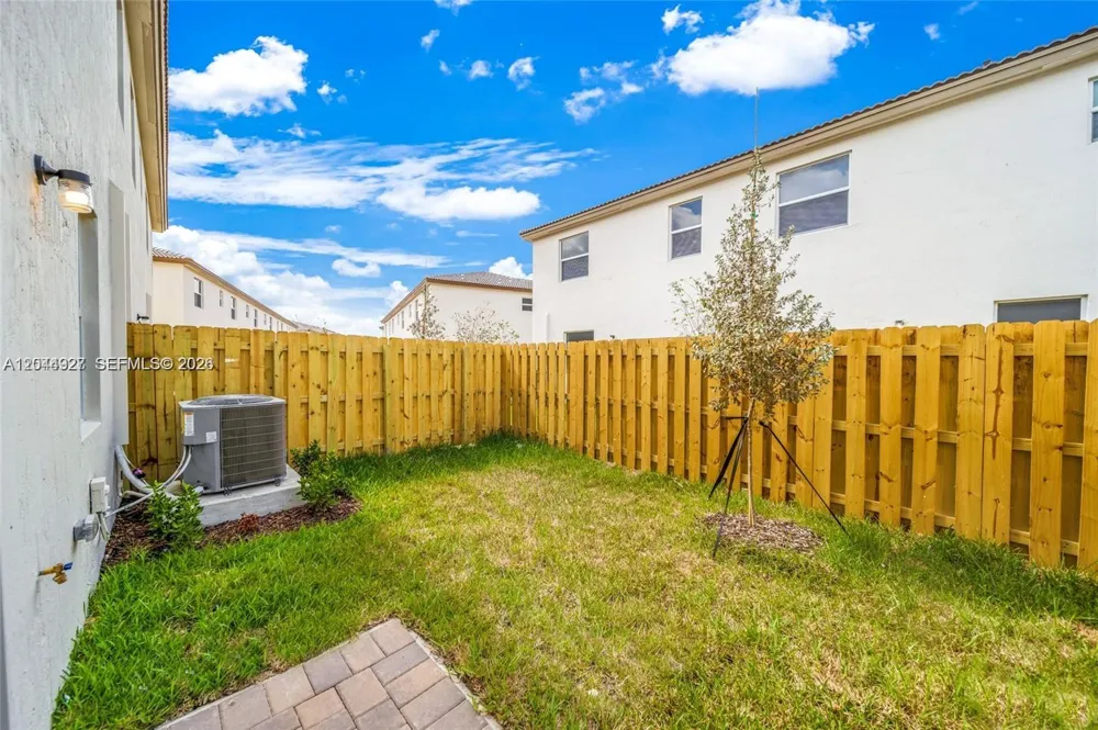 12942 NW 23rd Pl Miami, FL 33167