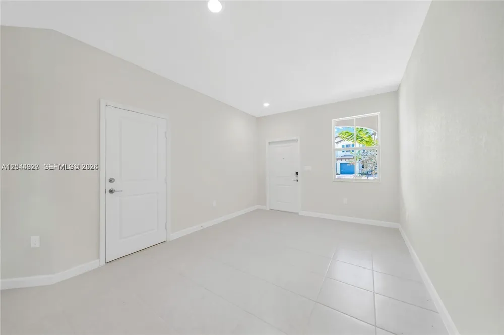 12942 NW 23rd Pl Miami, FL 33167