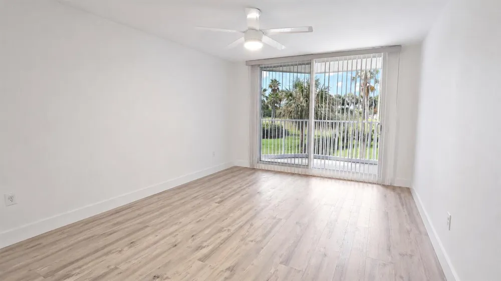 2700 Hwy A1a #207 Hutchinson Island, FL 34949