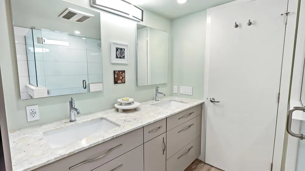 2700 Hwy A1a #207 Hutchinson Island, FL 34949