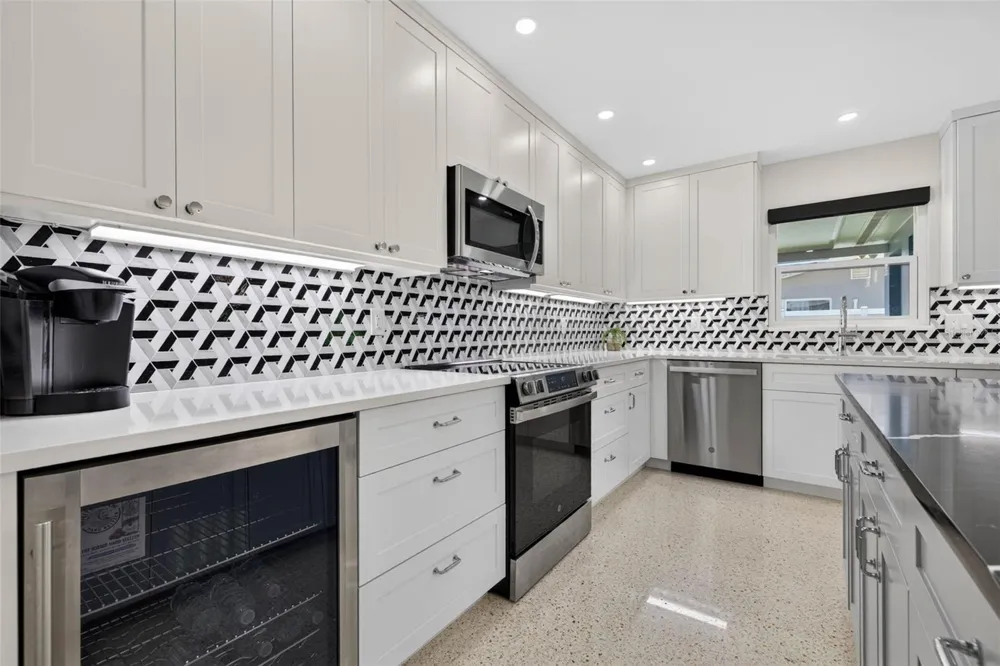 819 59TH AVENUE St Pete Beach, FL 33706