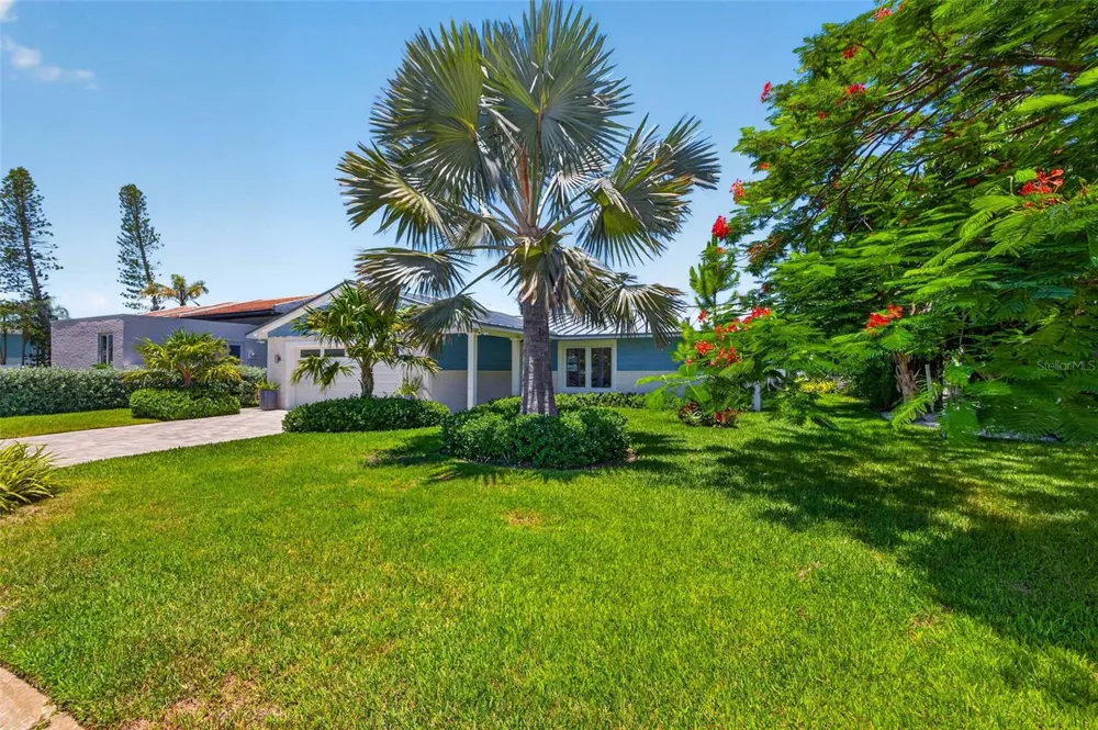 819 59TH AVENUE St Pete Beach, FL 33706