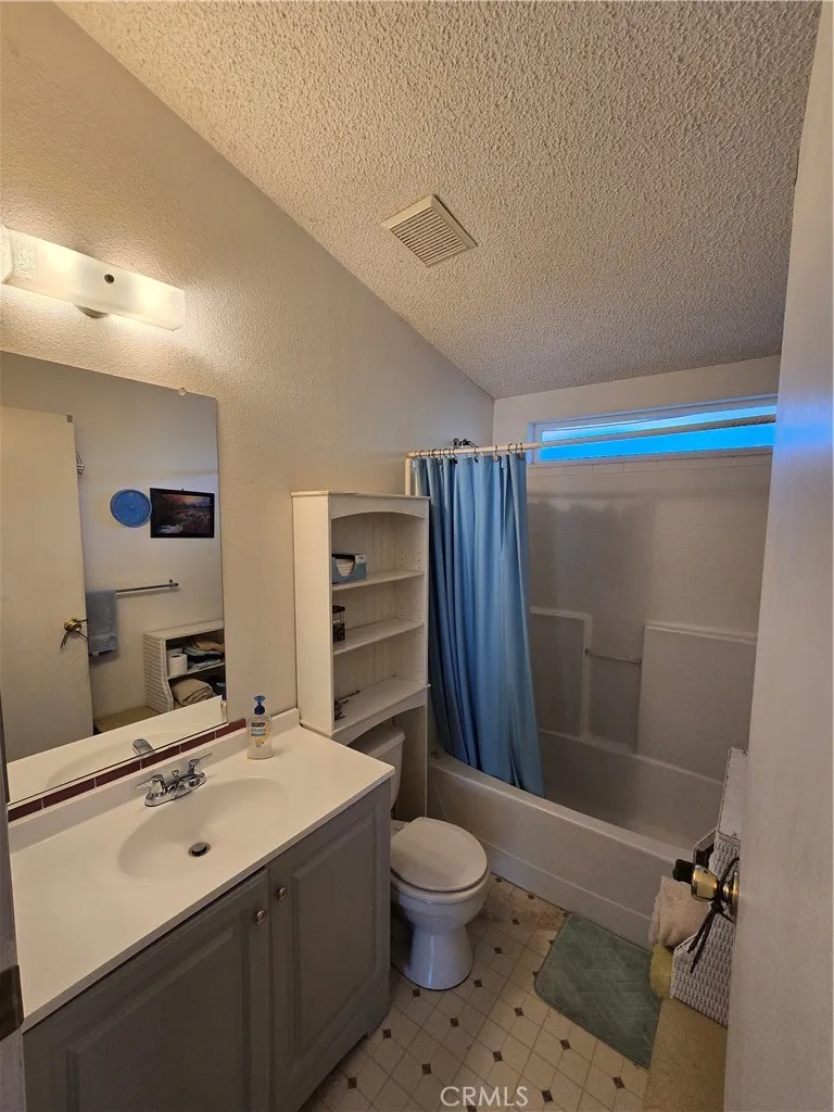 24366 Electric Avenue Red Bluff, CA 96080