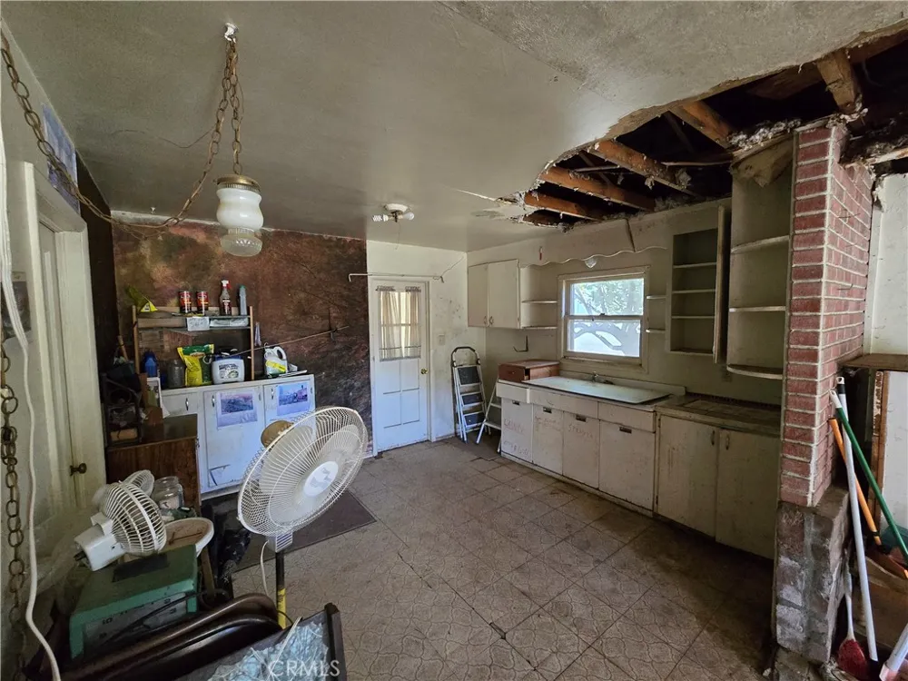 24366 Electric Avenue Red Bluff, CA 96080
