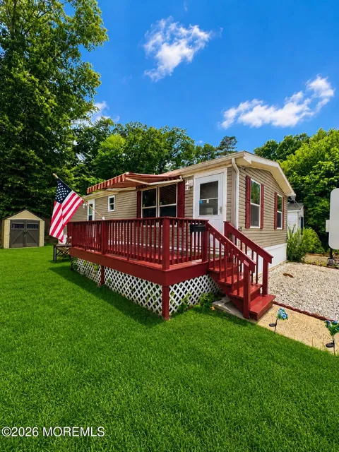 62 Stern Avenue