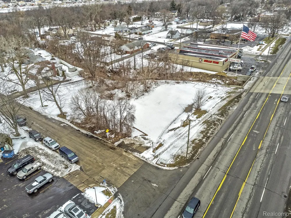 10854 ALLEN ROAD Taylor City, MI 48180