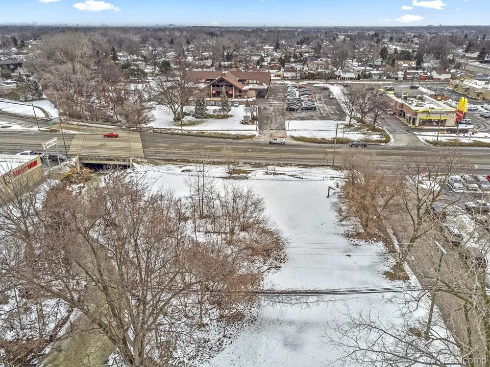 10854 ALLEN ROAD Taylor City, MI 48180