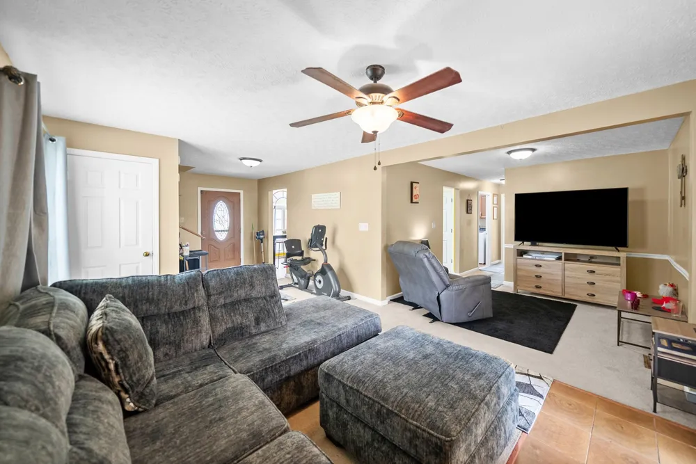 119 Carriage Way Hopkinsville, KY 42240