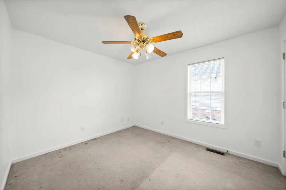 119 Carriage Way Hopkinsville, KY 42240