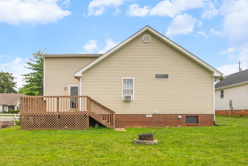 119 Carriage Way Hopkinsville, KY 42240