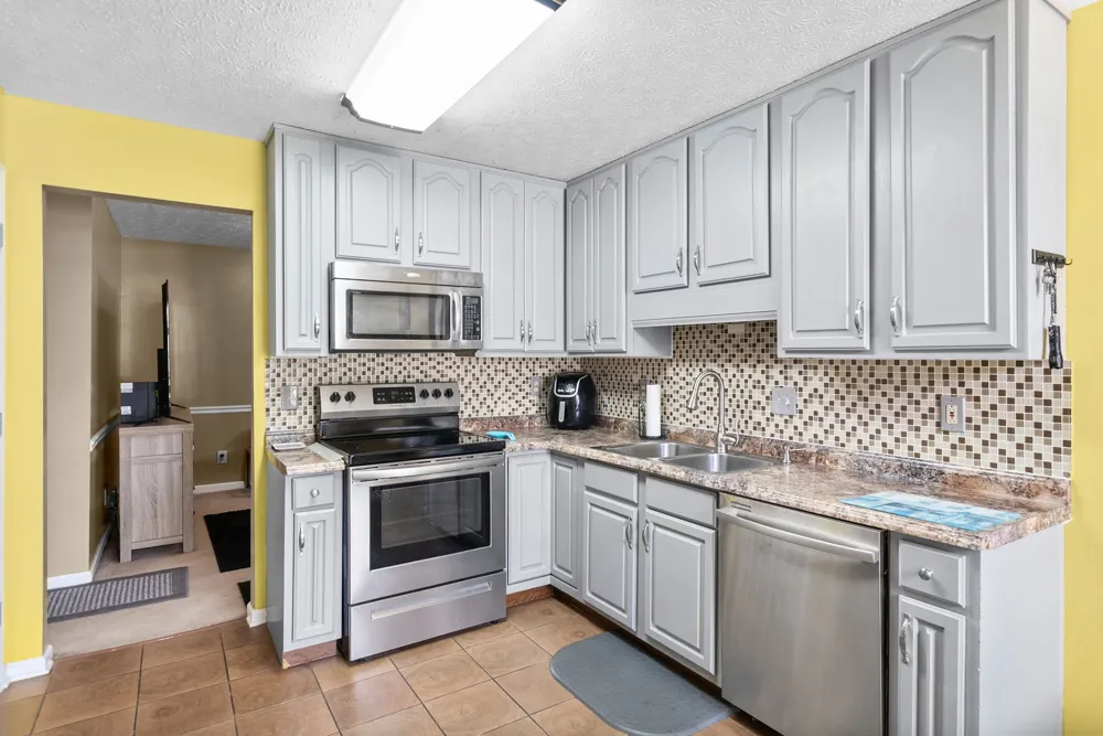 119 Carriage Way Hopkinsville, KY 42240