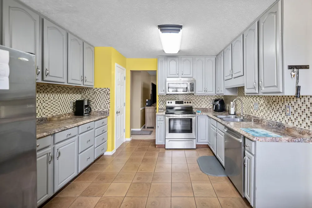 119 Carriage Way Hopkinsville, KY 42240