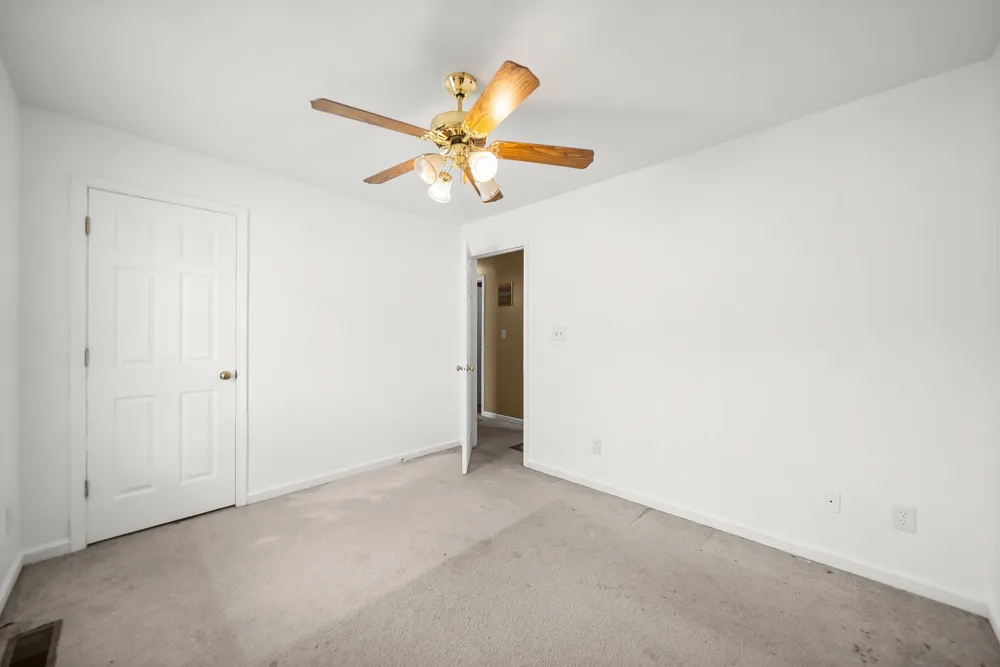119 Carriage Way Hopkinsville, KY 42240