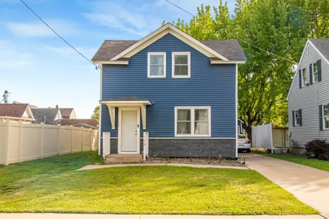 109 6th Street