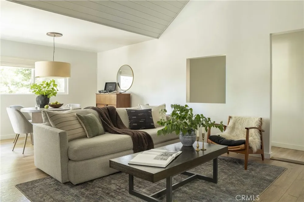 829 Sierra Vista Drive Twin Peaks, CA 92391