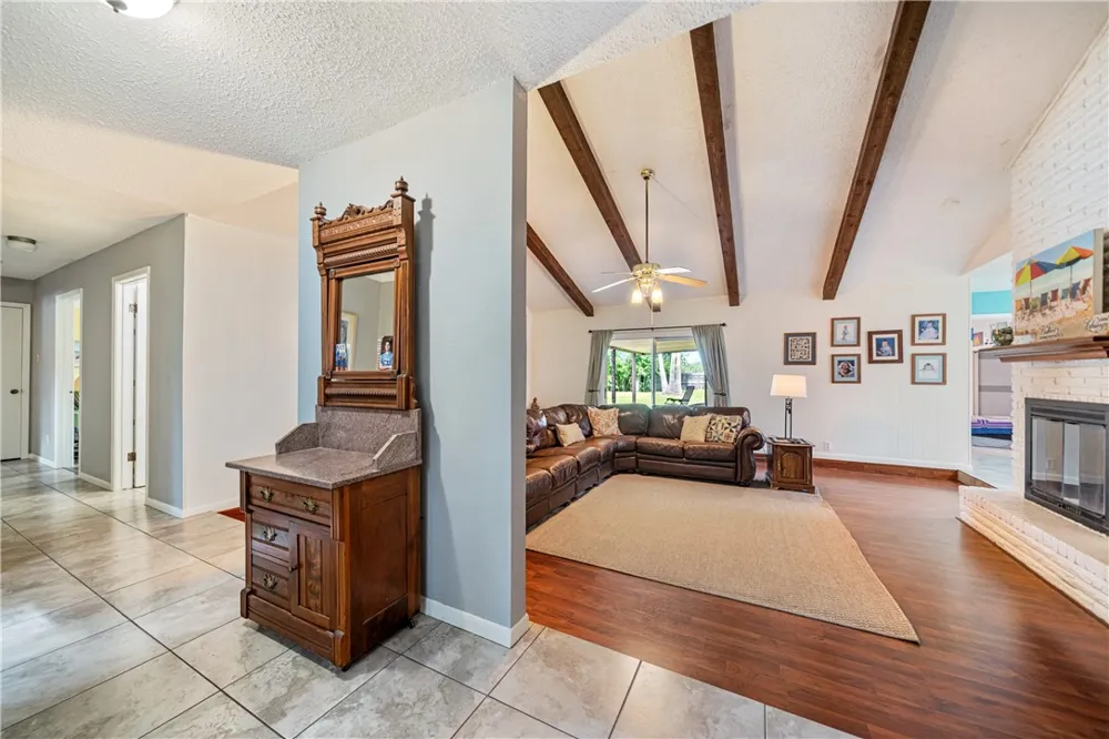 227 Seale Avenue Kingsville, TX 78363