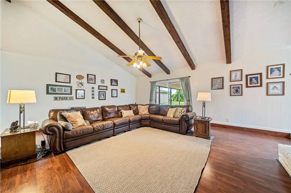 227 Seale Avenue Kingsville, TX 78363
