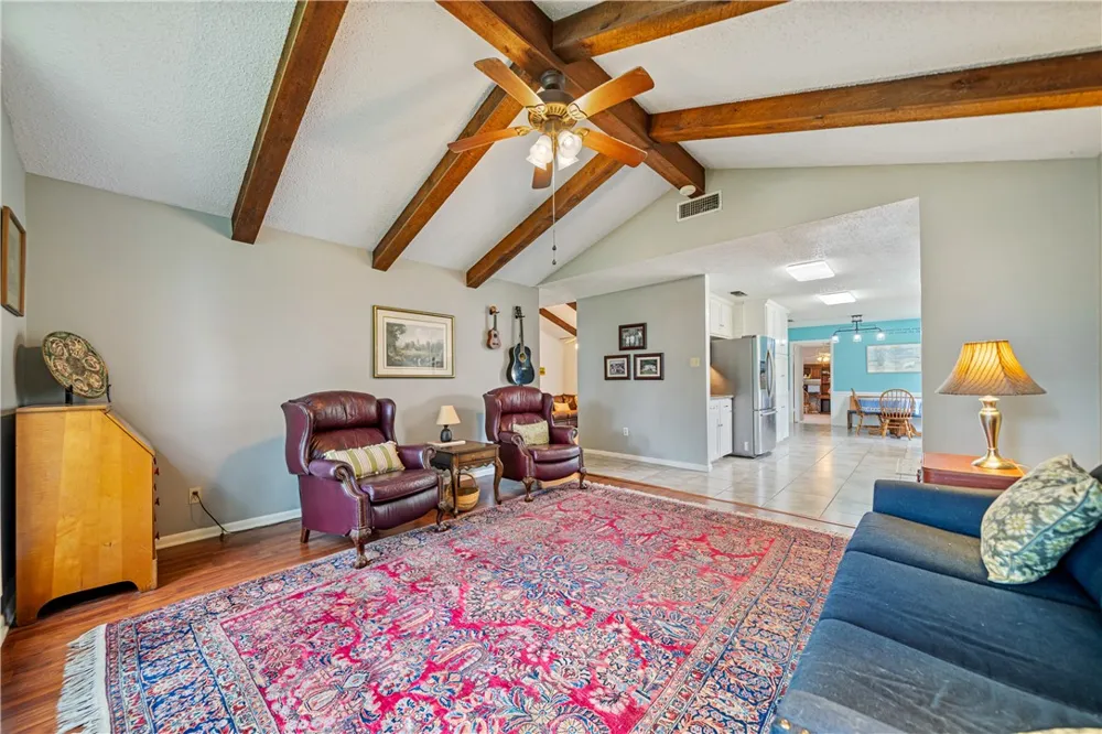 227 Seale Avenue Kingsville, TX 78363
