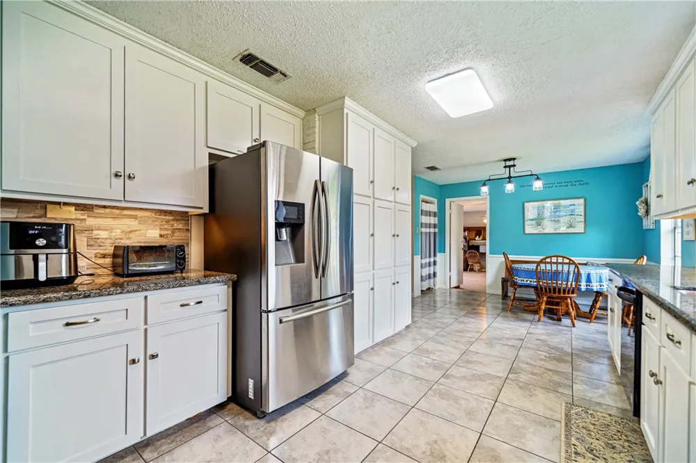 227 Seale Avenue Kingsville, TX 78363