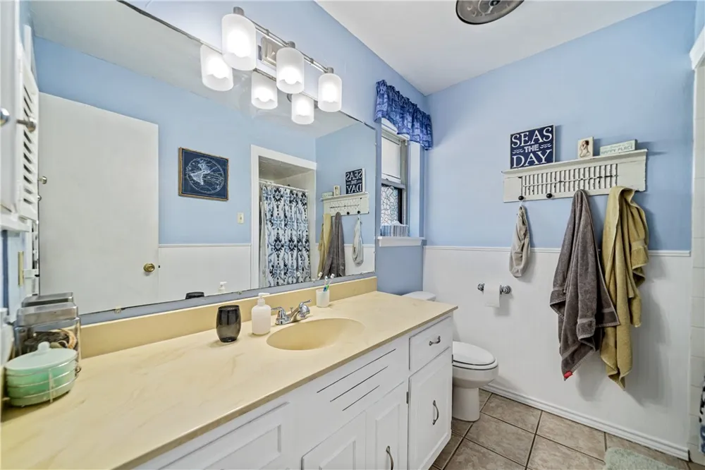 227 Seale Avenue Kingsville, TX 78363