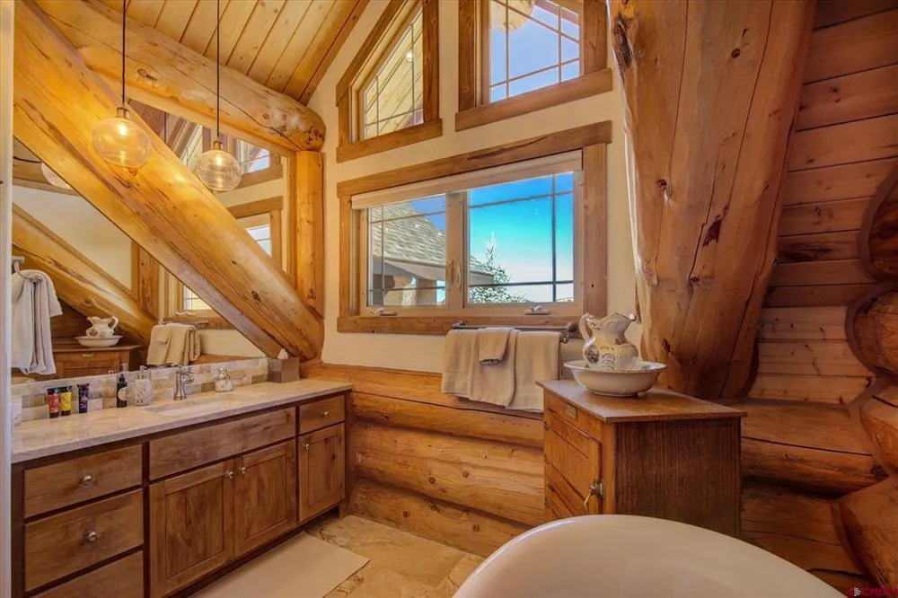 2001 Running Horse Place Chromo, CO 81128