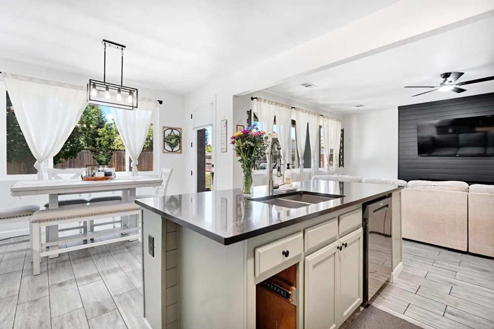 149 Dalton Sanger, CA 93657