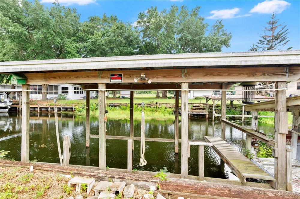 13450 PALM DRIVE Astatula, FL 34705
