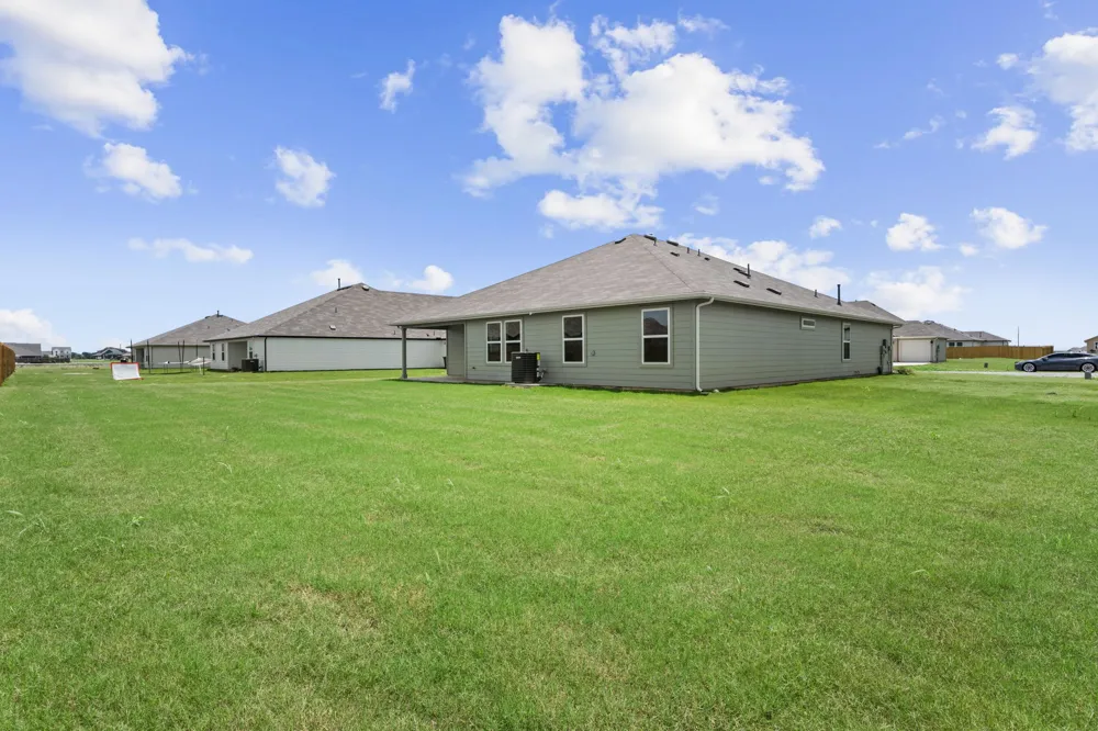 426 Kolbo Crossing Cove Lockhart, TX 78644