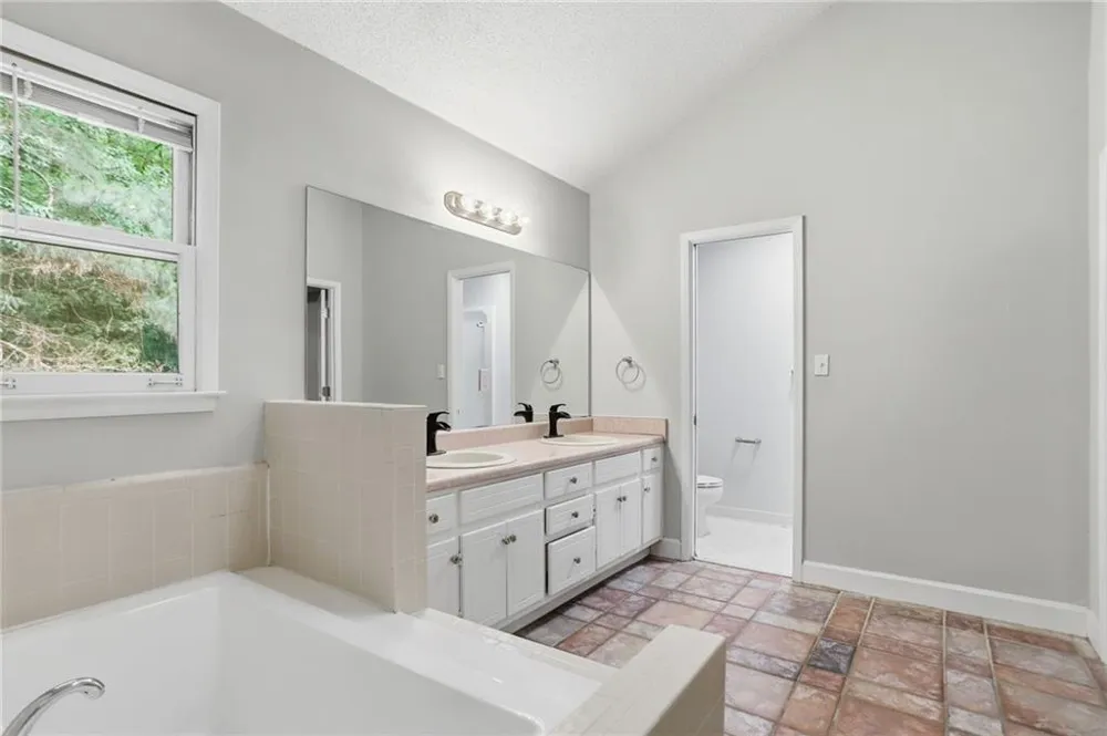 104 Ashland Trail Tyrone, GA 30290