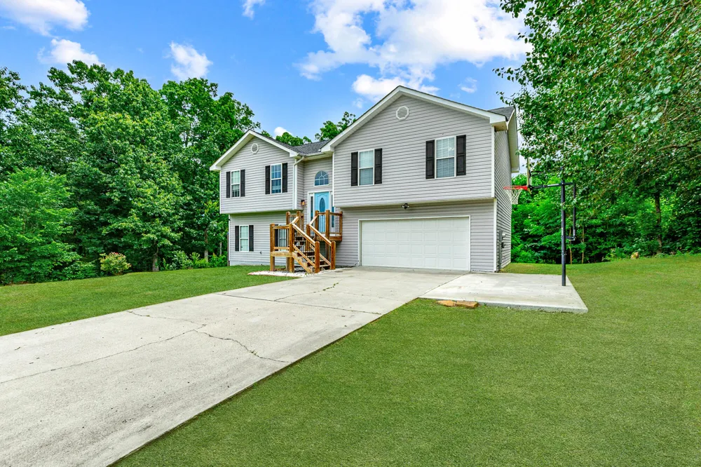 244 Courtney Circle Rocky Face, GA 30740