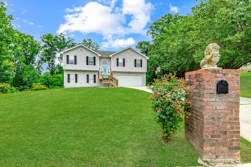 244 Courtney Circle Rocky Face, GA 30740