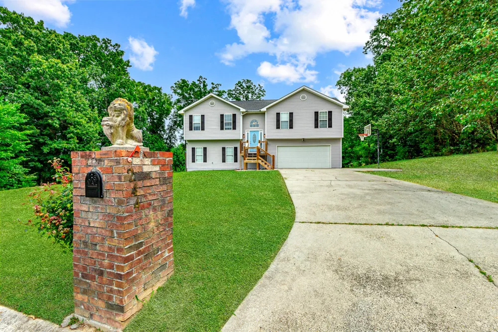 244 Courtney Circle Rocky Face, GA 30740
