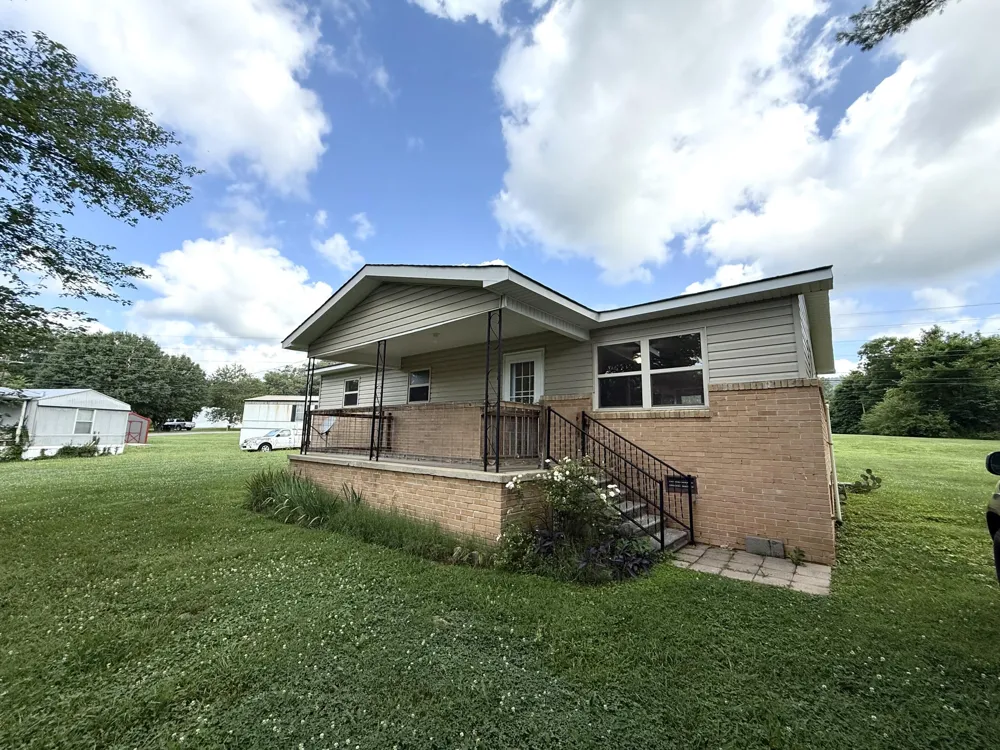 144 Buckshot Lane Pikeville, TN 37367
