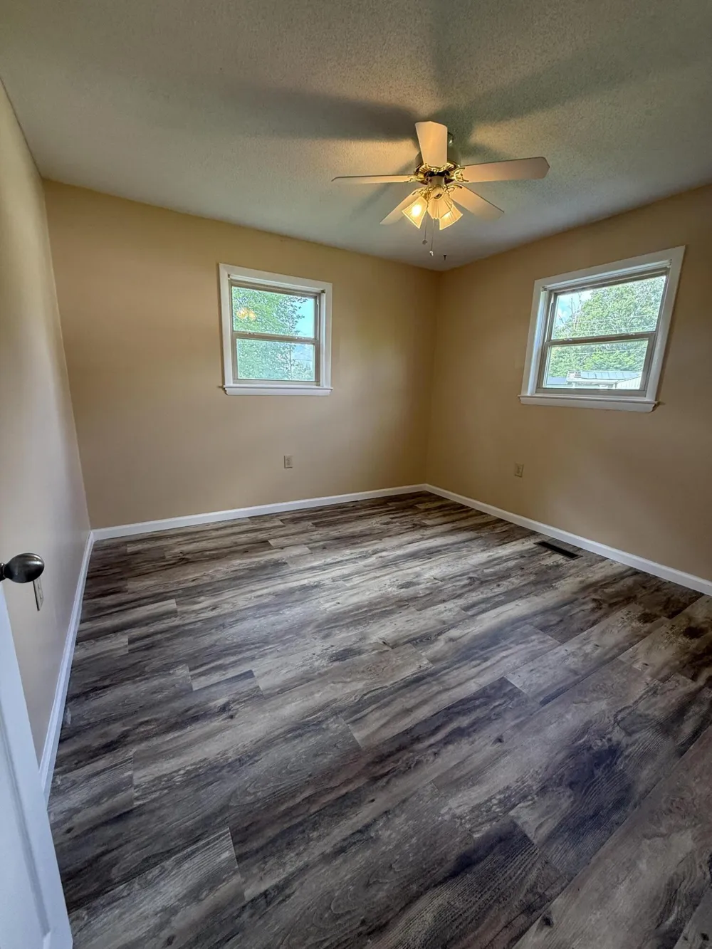 144 Buckshot Lane Pikeville, TN 37367