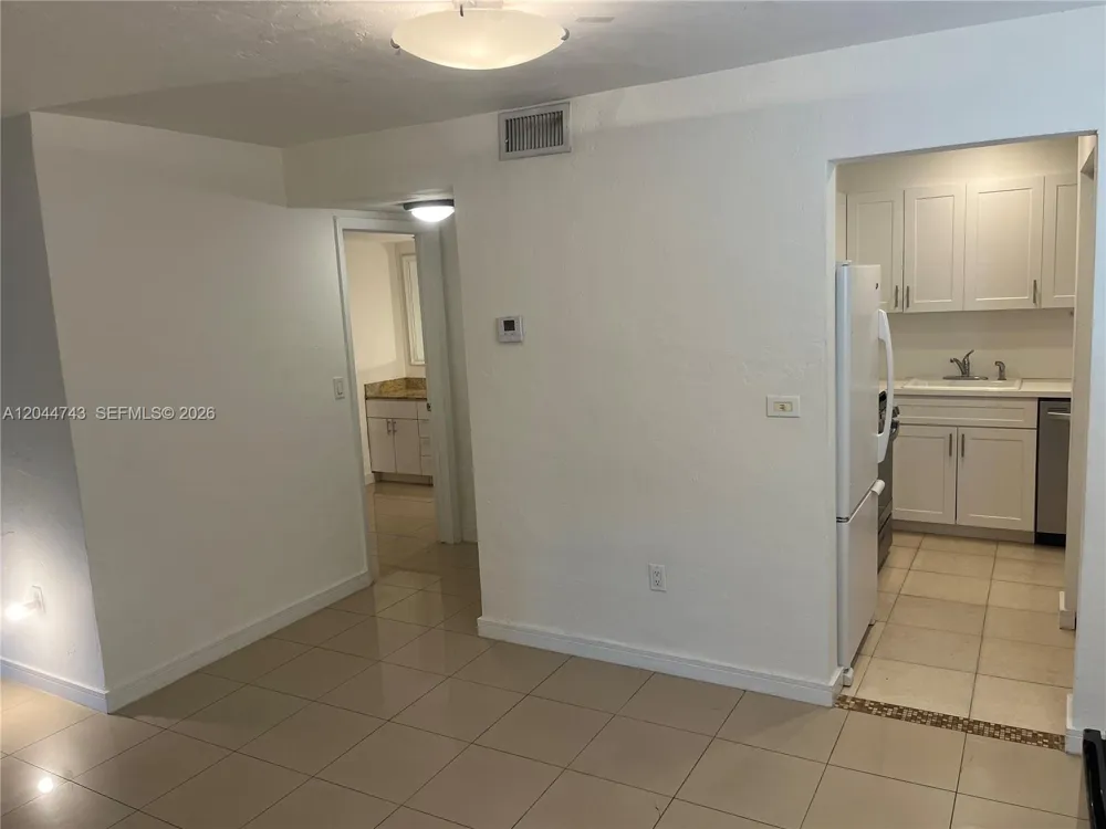 1205 Mariposa Ave #212 Coral Gables, FL 33146