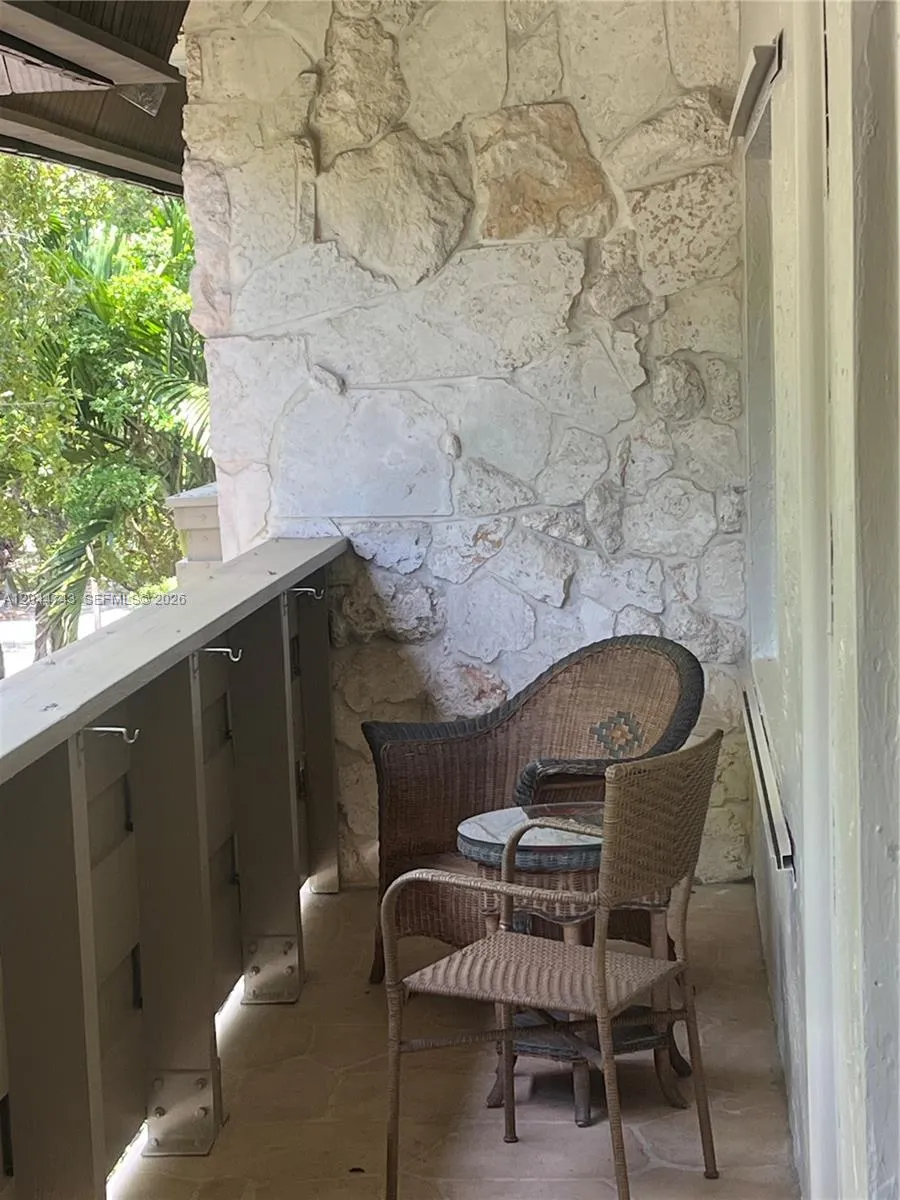 1205 Mariposa Ave #212 Coral Gables, FL 33146
