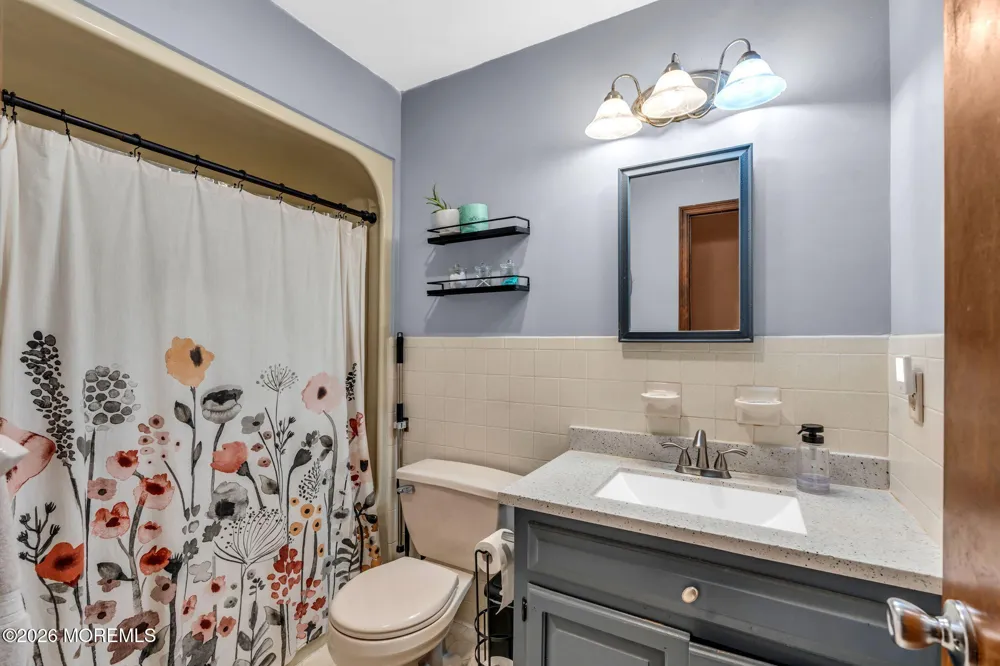 8 Johnson Avenue Matawan, NJ 07747