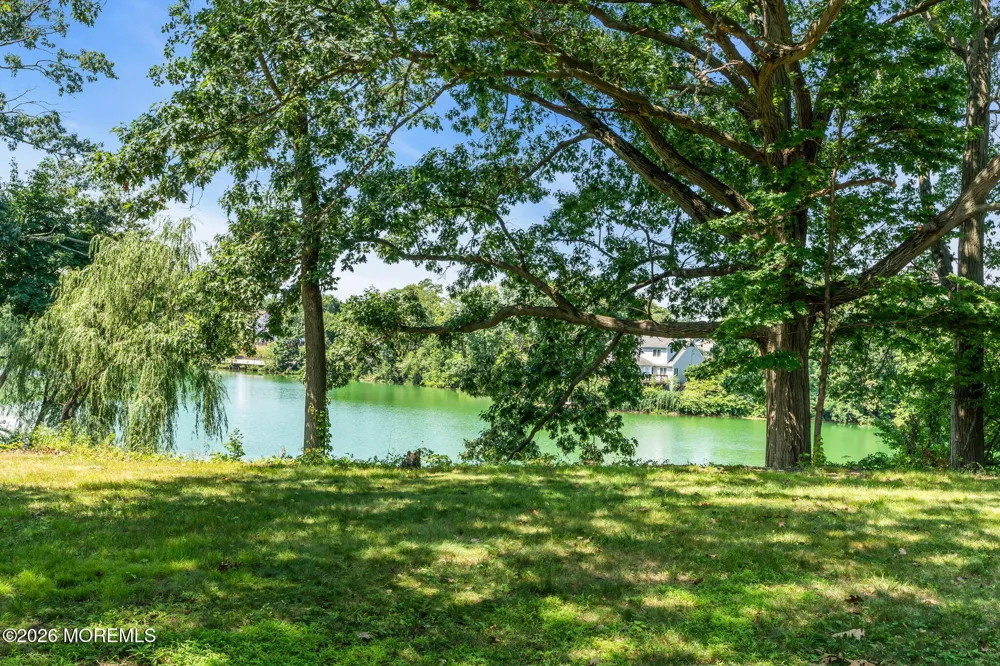 8 Johnson Avenue Matawan, NJ 07747