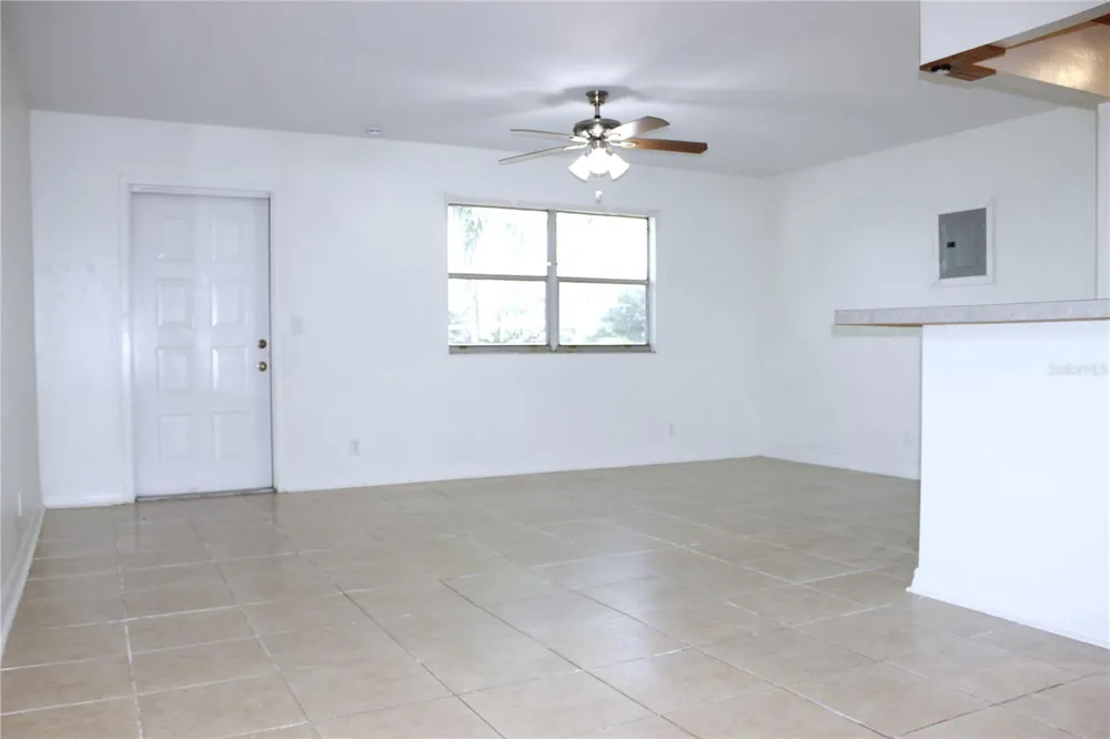 101 CAMBRIDGE TRAIL #194 Sun City Center, FL 33573