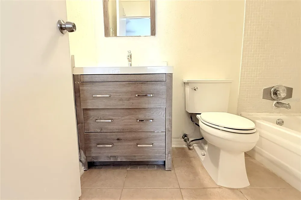101 CAMBRIDGE TRAIL #194 Sun City Center, FL 33573