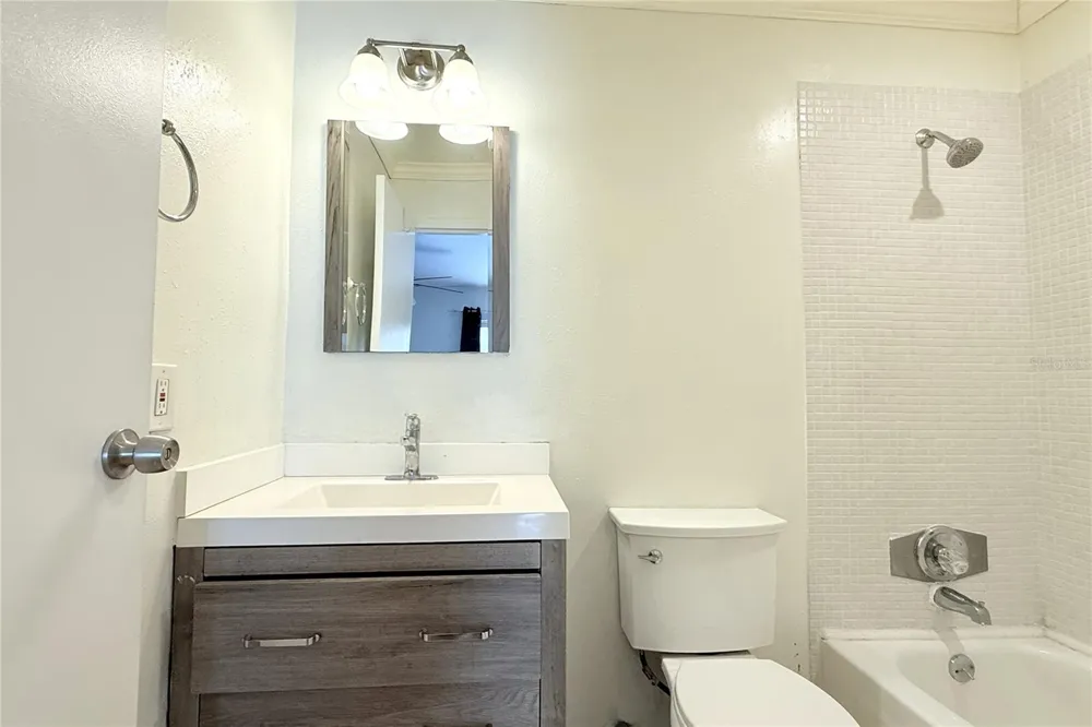 101 CAMBRIDGE TRAIL #194 Sun City Center, FL 33573