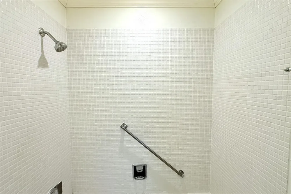 101 CAMBRIDGE TRAIL #194 Sun City Center, FL 33573