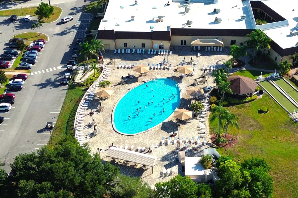 101 CAMBRIDGE TRAIL #194 Sun City Center, FL 33573