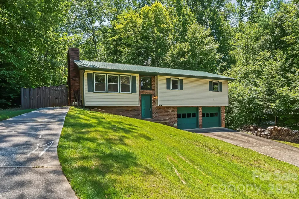 32 Swanns View Drive Marion, NC 28752