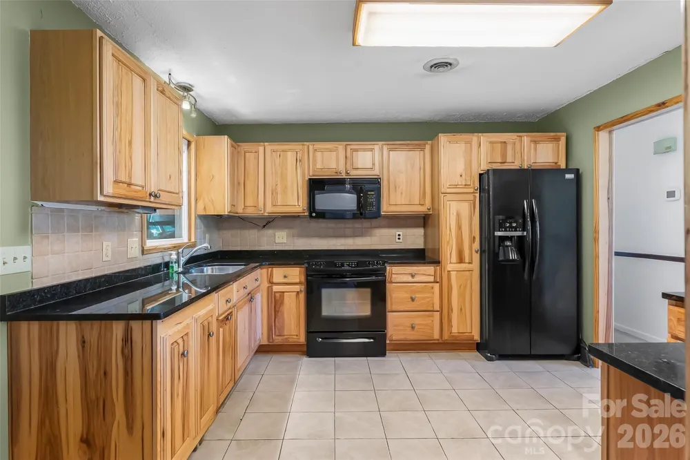 32 Swanns View Drive Marion, NC 28752