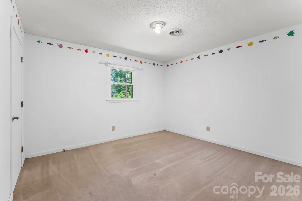 32 Swanns View Drive Marion, NC 28752