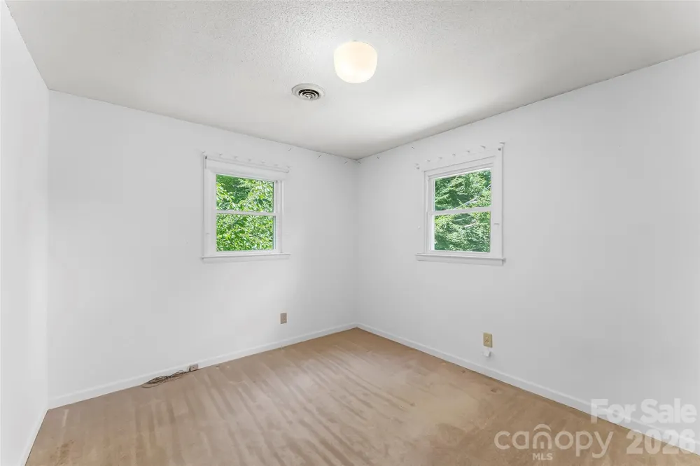 32 Swanns View Drive Marion, NC 28752