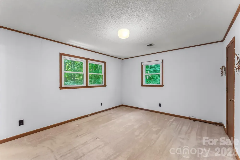 32 Swanns View Drive Marion, NC 28752