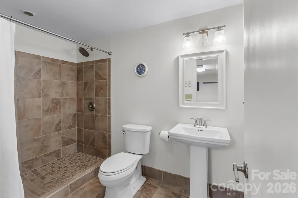 32 Swanns View Drive Marion, NC 28752